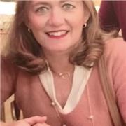 Me defino como una profesora muy trabajadora y constante cuyo principal objetivo es q los alumnos aprendan inglés con independencia del título